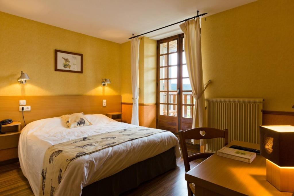 Chambon-sur-Dolore Hotel La Clairiere מראה חיצוני תמונה